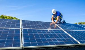 Installation et mise en production des panneaux solaires photovoltaïques à Cadenet